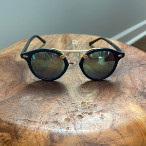 St. Louis Round Mirrored Sunglasses In Black